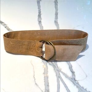Elegant Adjustable Tan Leather Belt